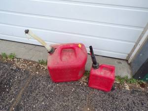 5 Gallon gas Can and 1 Gallon Gas Can