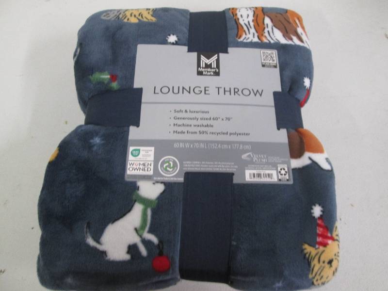 Plush lounge throw...