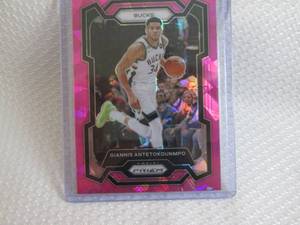 2023-24 Prizm Giannis Antetokounmpo...