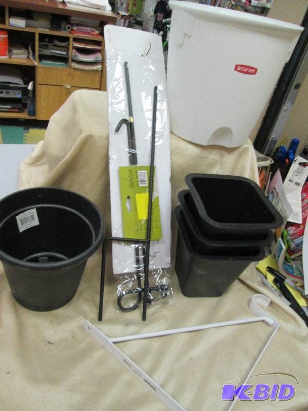 White shelf bracket, planter, garde...
