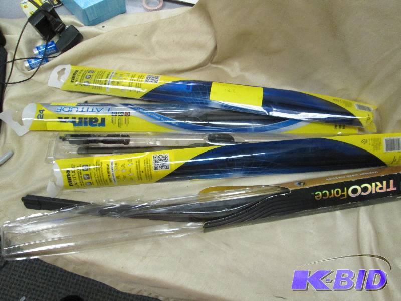 Assortment of windshield wipers...