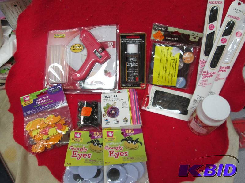 All purpose mini glue stick, chalkb...