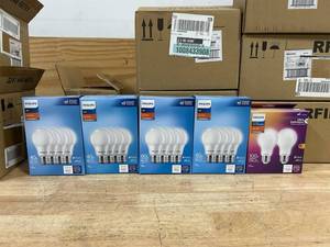 Phillips Various lightbulbs, five different types (lot of 32)