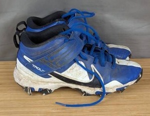 Nike Youth Baseball Cleats Size 6Y