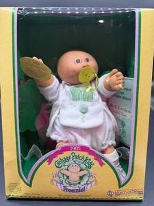 Cabbage Patch Kid - 1985 - Coleco - Preemie - Brown Eyes - Bald - Boy - Dimples & Freckles - MIB