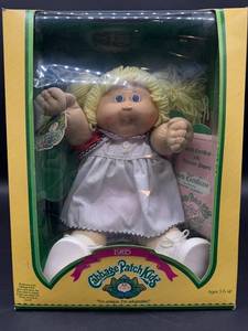 Cabbage Patch Kid - Coleco - 1985 - Pigtails - Lemon Blonde Hair - Blue Eyes - Girl - Dimples & Tooth - MIB