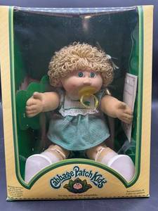 Cabbage Patch Kid - Jesmar - Loop - Shag - Tan Hair - Green Eyes - Girl - Dimples & Pacifier - MIB