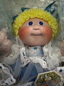 Cabbage Patch Kids Kellyn Marie Porcelain Doll 16in Limited Edition NIB