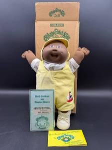 Cabbage Patch Kid - Coleco - 1984 - Premie - African American - Bald with Top Curl - Brown Eyes - One Dimple - with Box