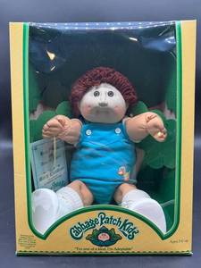 Cabbage Patch Kid - Coleco - Loop - Auburn Hair - Brown Eyes - Boy - Dimples - MIB