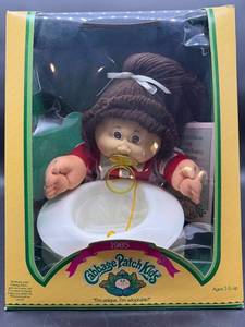 Cabbage Patch Kid - Coleco - 1985 -  Ponytail - Brown Hair - Brown Eyes - Girl - Dimples & Pacifier - MIB