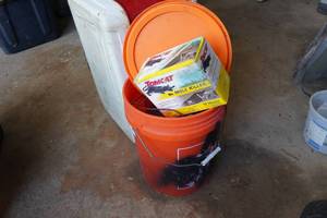 5 Gallon Bucket with Assorted Pest Control