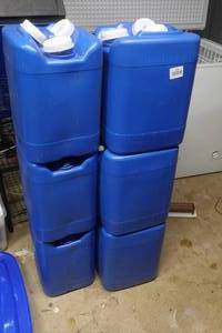 6 5-Gallon Water Storage Jugs