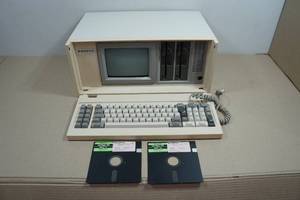 Vintage Sanyo MBC-675 Computer