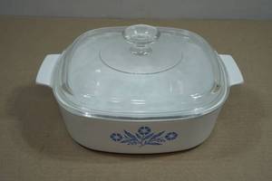 Vintage Corning Ware Blue Cornflower Casserole Dish - 2QT