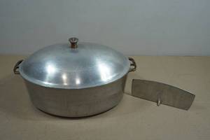 Vintage SuperHealth Aluminum Roasting PanDutch Oven