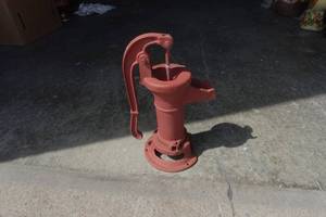Cast Iron Decorative Water Pump