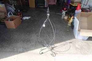 Hanging Flower Metal Stand