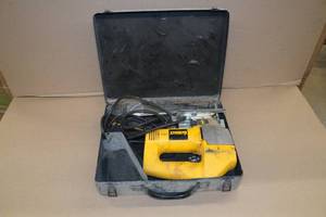 DeWalt VS Orbital Jig Saw