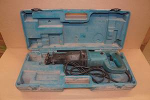 Makita Corded Reciprocating Saw