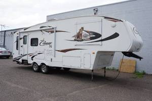 2011 Keystone Cougar X-Lite 26 Foot Fifth Wheel Camper