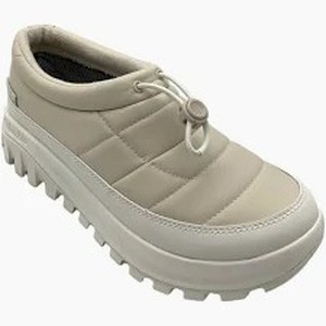 Brand New - Columbia Snowtrot Unwind Womens Size 11 white