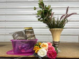 Large lot of Home Interiors Flowers - Vase - Moss and More