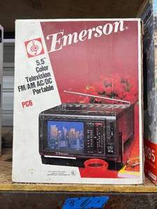 Vintage Portable Emerson 5.5 Color TV  AM FM Radio - In Box
