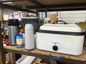 Large Lot of Kitchen Items - and  More  - Hamilton Beach