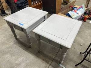 Lot of 2 End Tables with Drawers