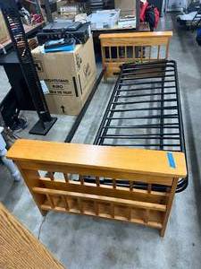 Full  Queen Size Hideabed Frame Setup