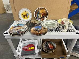 Large Lot of Collector Plates - See Photos