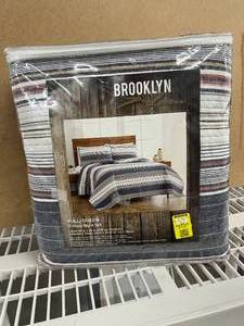 Brand New - 3 Piece Quilt Set - FullQueen