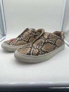 Womens snakeskin shoe size 8 - Used good condition