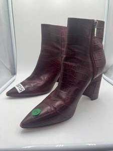 Brand New - Womens Maroon boots size 9 - Used Good Condition