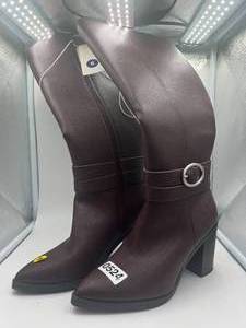 Brand New - A New Day Womens Burgundy Pebbled Faux Leather Block Heel Tall Boots Size 6