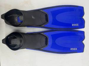 Brand New  - EDGE - Swimmer Fins - NEW