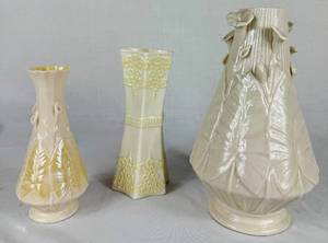 Belleek 7 and 10 Nile Polcelain Vases with Calla Lily and Leaf Motifs plus Cream Celtic Lace Embossed Vase