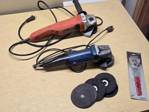 Black & Decker G950 and S1M-100 Angle Grinders, Discs, and Wrench