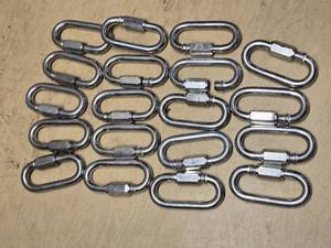 Quick Link Stainless Steel Carabiners with 2300 lbs load capacity