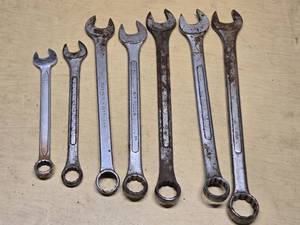 Set of Combination Wrenches Including K-T Tools and Penens Corp