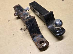 Reese 6000 lb 2 Trailer Hitch Ball and Rusted Adjustable Hitch