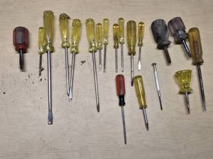 Lot of Mixed Screwdrivers and Hand Tools including Phillips and Flathead
