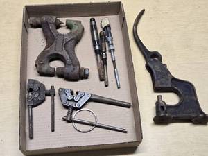 Chainbreakers, Punch