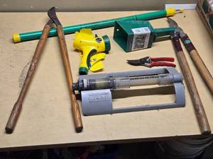 Nelson Metal Oscillating Sprinkler, Miracle-Gro Spray Nozzle, Garden Tools, and Accessories