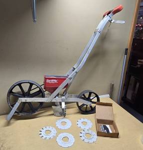 EarthWay Model 1001-B Precision Garden Seeder with Seed Plates such as corn, beans, and peas
