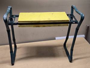 Garden Kneeler with Foam Pad
