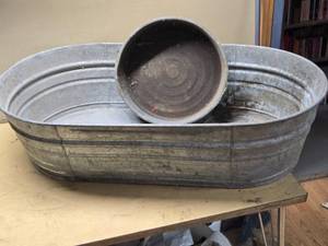 Galvanized Metal Wash Tub with Basin