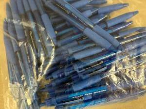 Blue Papermate InkJoy 300RT Pens