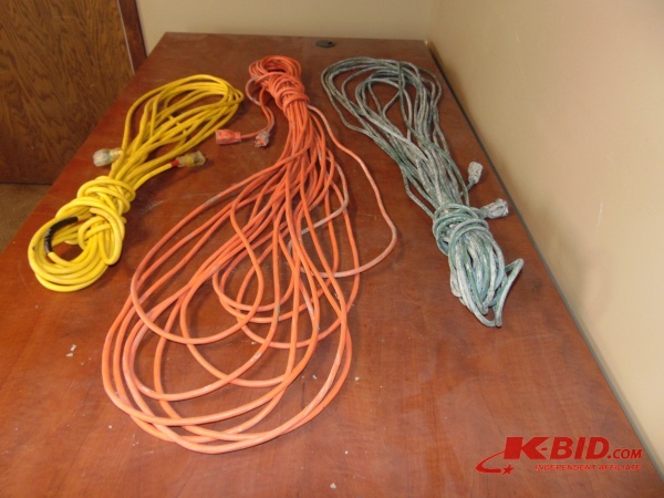 lot 35 image: (3) Extension Cords